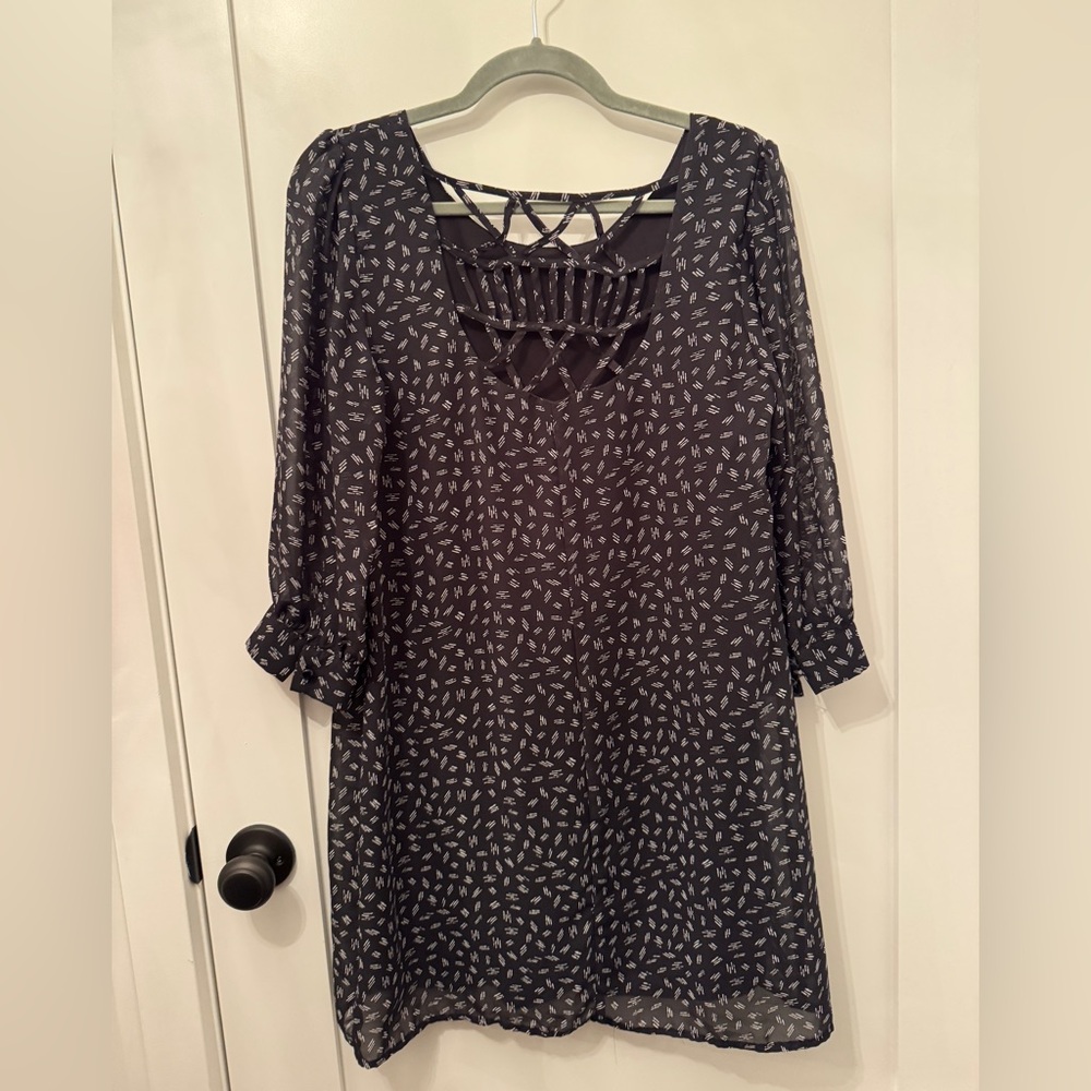 Cool Back Black and White Patterned Dress with Fun Back Straps Size L